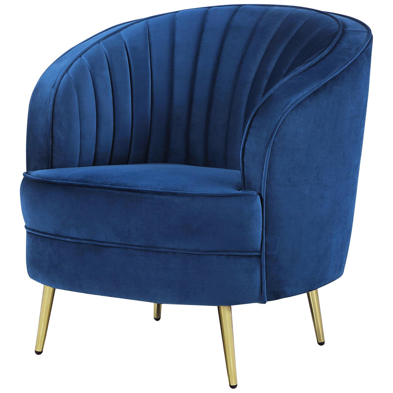 Chaise bleue avec pieds élégants et dorés pour l'ameublement moderne Fauteuil à dossier en velours