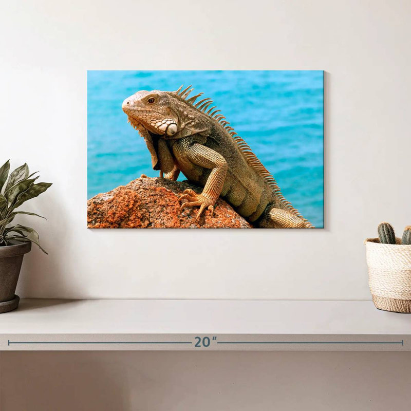Iguana By The Sea, 8" H x 12" W
