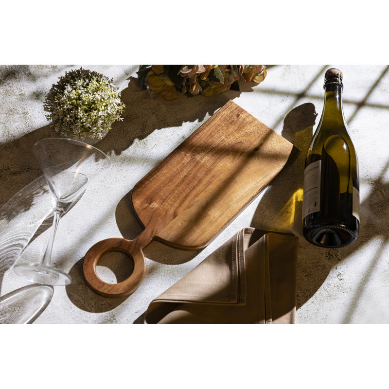 Planche à découper en bois avec cerceau