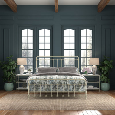 Picket Fence Iron Bed