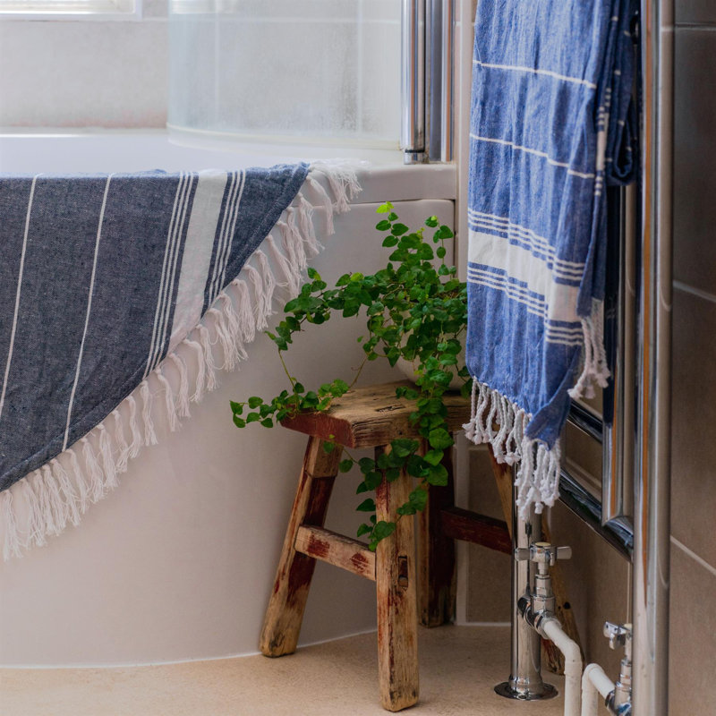 Nicola Spring - Turkish Cotton Bath Towels - 170 x 90cm, Red/Navy