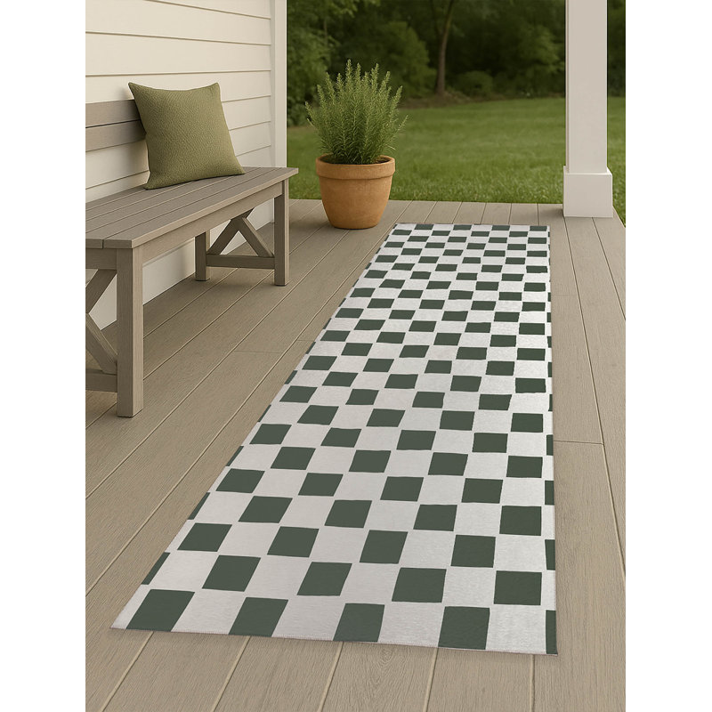 Checkered Non-Slip Outdoor Rug, Runner 2'6" x 8'