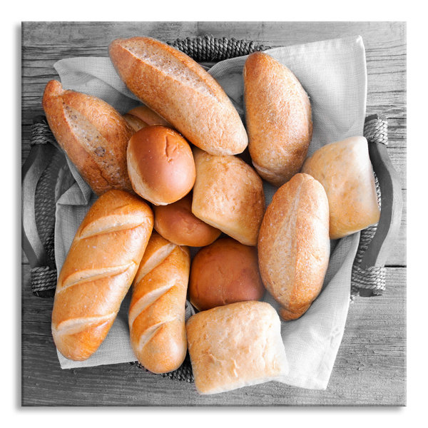 Brayden Studio Glasbild Leckere knusprige Brötchen | Wayfair.de