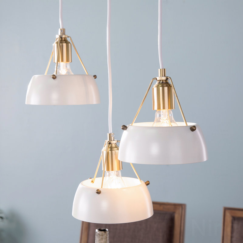 Luminaire suspendu contemporain à configuration à 3 lumières