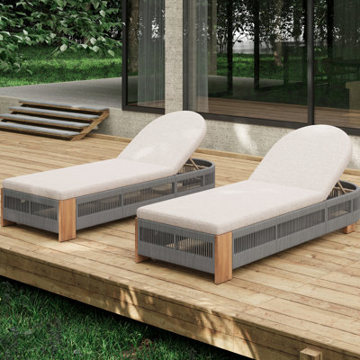 Chaise longue d'extérieur en bois non rembourrée réglable de 2 avec corde grise, fer naturel et corde d'inclinaison à positions multiples pour le patio