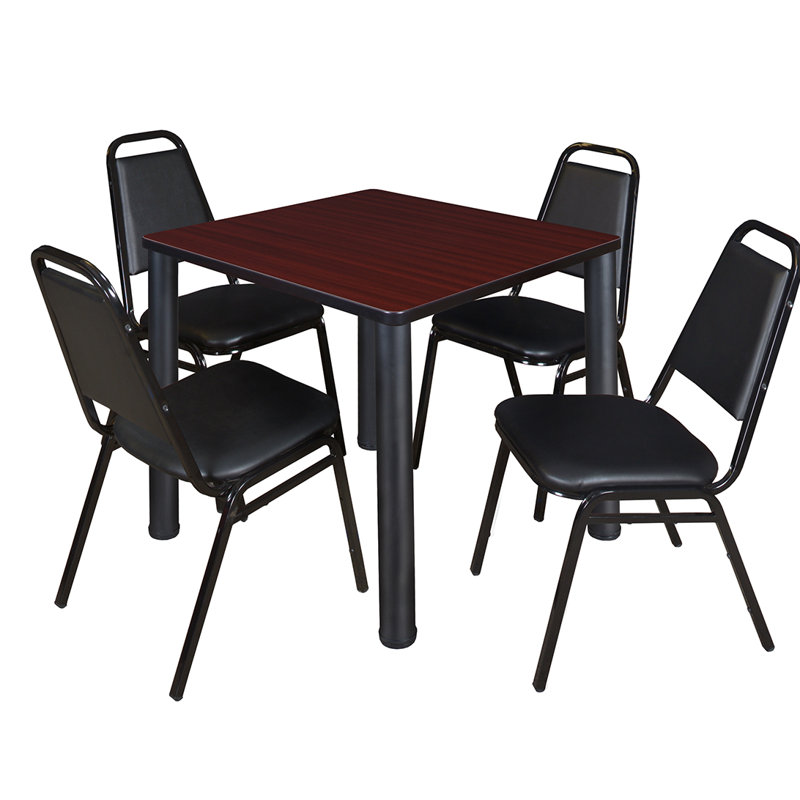 Plateau de table Kee Square, 4 chaises empilables, H 29 po x l 42 po x P 42 po, Noir, Acajou