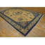 Tapis bleu marine, ivoire antique des années 1900 à médaillon chinois antique de Pékin