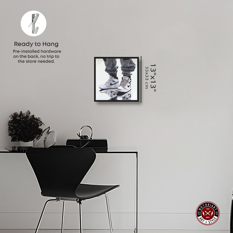 «Reflection Sneakers Man Cave» par Notoriart, H 13 po x l 13 po, Cadre noir