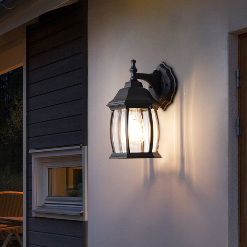 Lanterne murale d'extérieur à DEL intégrée 1 lumière avec crépuscule à l'aube Cowart