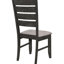 Siège gris rembourré avec 2 chaises d'appoint - dossier transitionnel pour un repas élégant