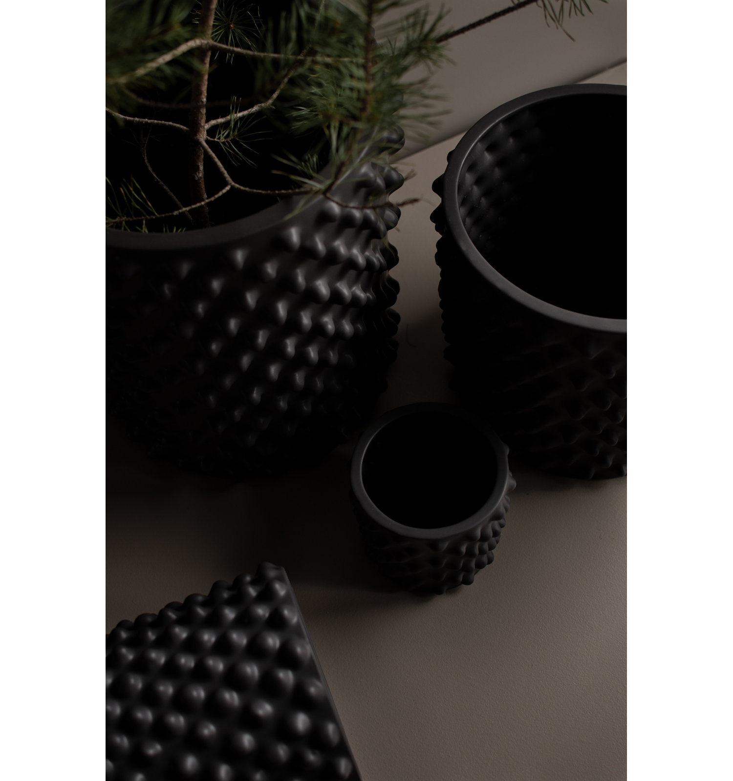 13.78'' Ceramic Table Vase, Black