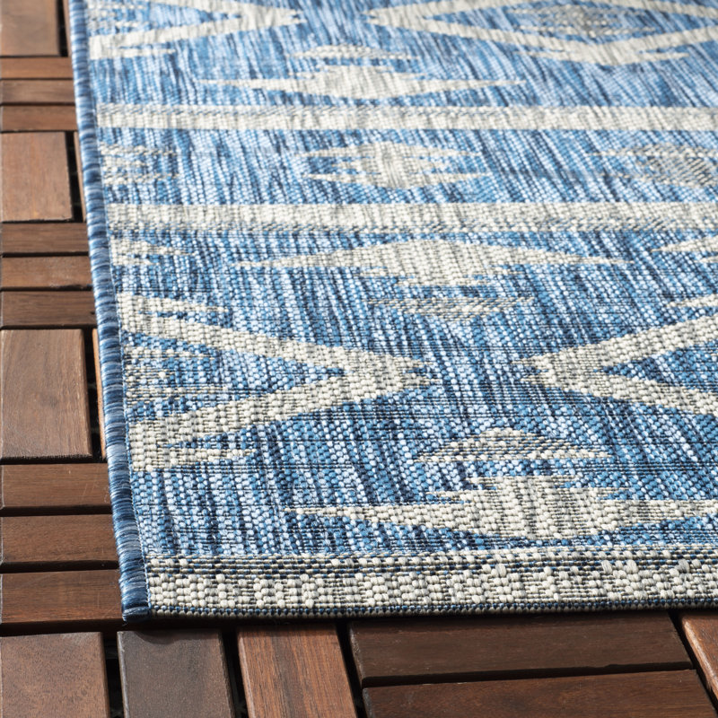 Amarien Southwestern Indoor/Outdoor Area Rug, Square 6'7"