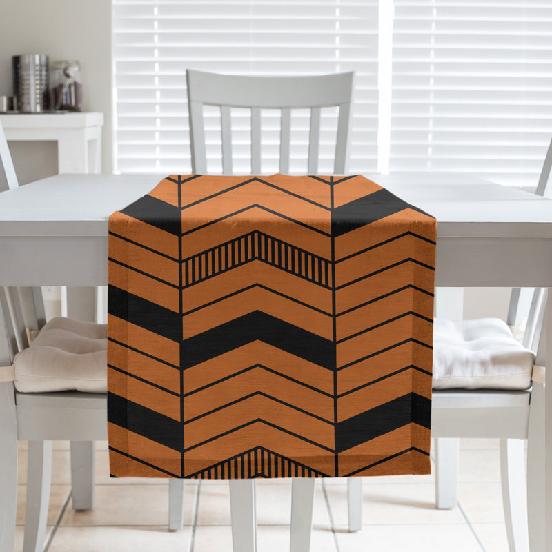 Chemin de table Festive Hol, L 90 po x l 16 po, Orange / Noir, Polyester