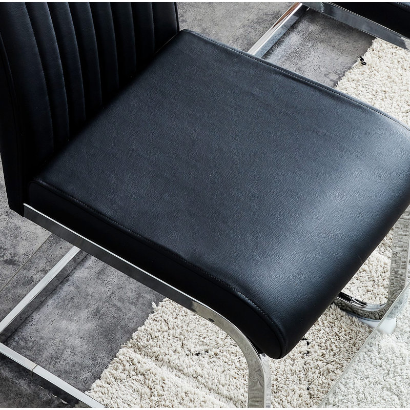 Chaise d'appoint en similicuir