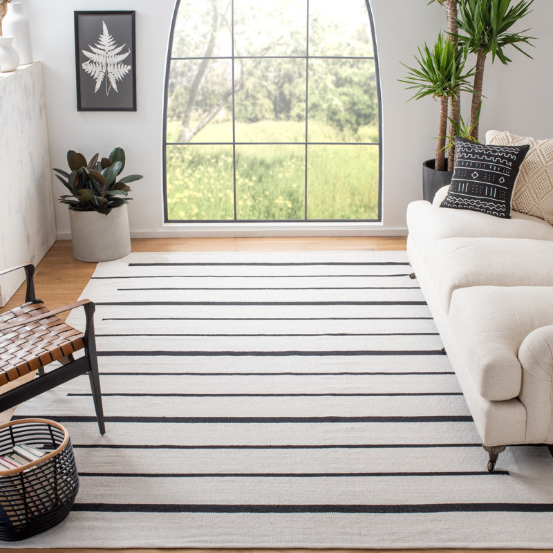Tapis ivoire / noir en coton tissé à la main Mana, Rectangle 8 pi x 10 pi