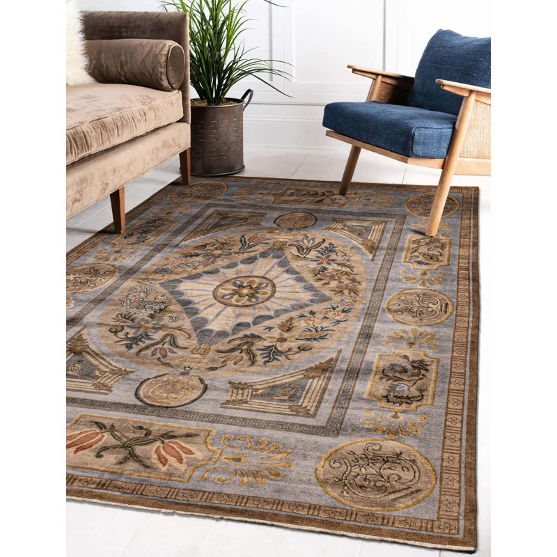 Tapis brun clair Aubusson 7 pi 10 po x 9 pi 10 po