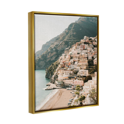 «Cinque Terre Coastal Town Scenery Floater», art mural par Krista Broadway