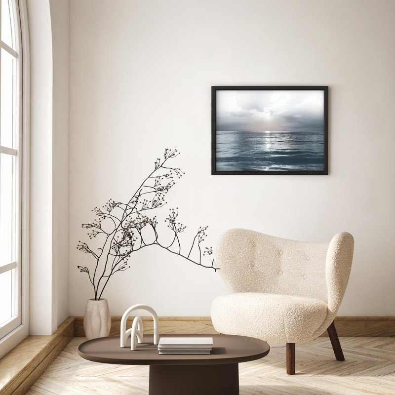 Petit soleil nuageux au-dessus de l'océan au crépuscule, Illustration moderne, petit décor, œuvre d'art moderne, Noir