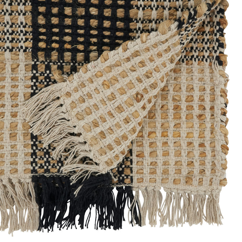 Cotton Table Runner With Checkered Design