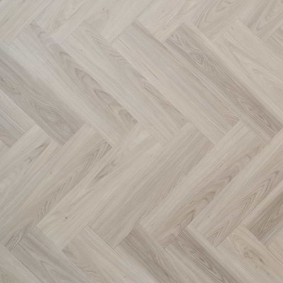 Carreau de sol en vinyle mat luxueux 6 po x 24 po Montrel (16 pieds carrés / caisse)