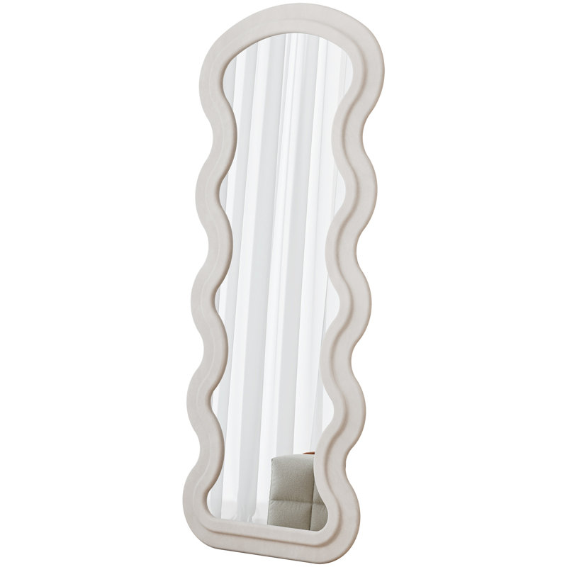 Miroir mural en flanelle pleine longueur Wave, tissu confortable, sans décoloration, 63 po de profondeur, convient à plusieurs pièces de décoration de chambre à coucher, couleur blanche, - montable, debout, réflexion réelle, non, utilisation large