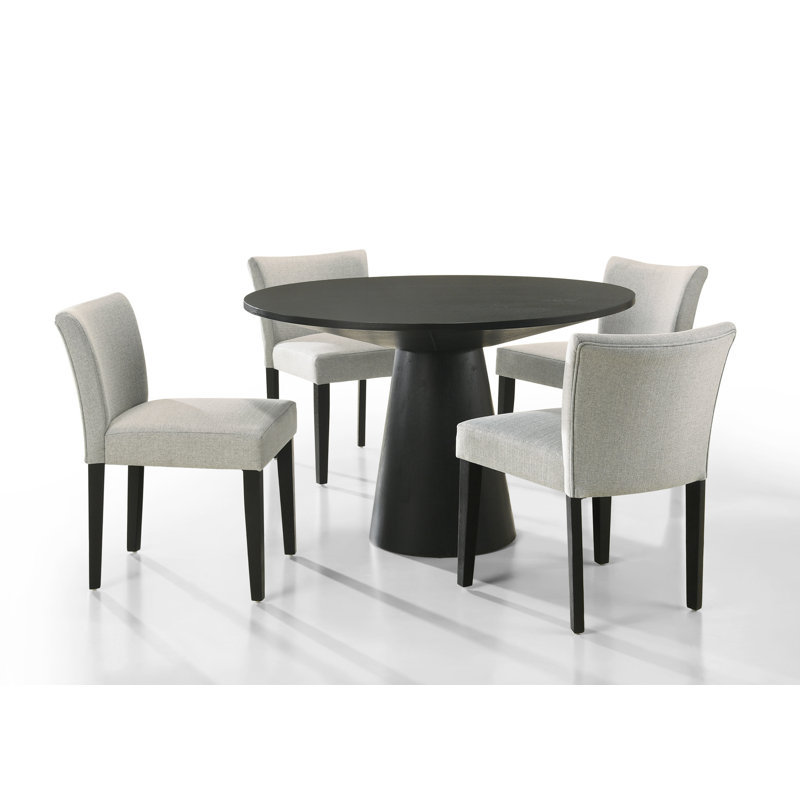 Chaise parsons Wynn, Noir, noir, noir, noir