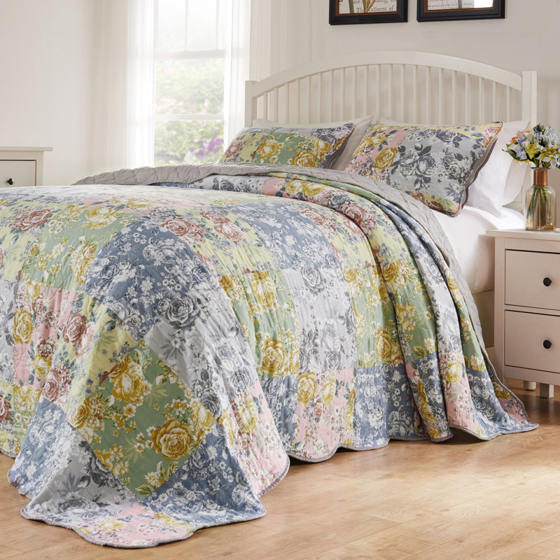 Gray Cotton King Reversible Floral Patchwork Bedspread Set