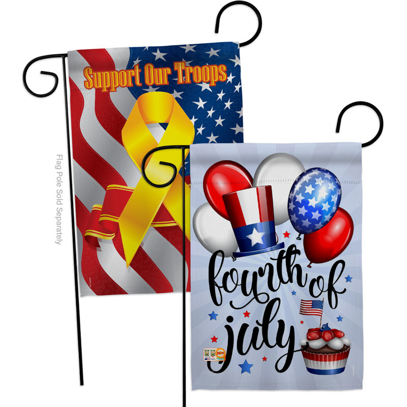 Célébrez le quatrième de l 19 po de polyester de juillet à 2 côtés. drapeau de jardin