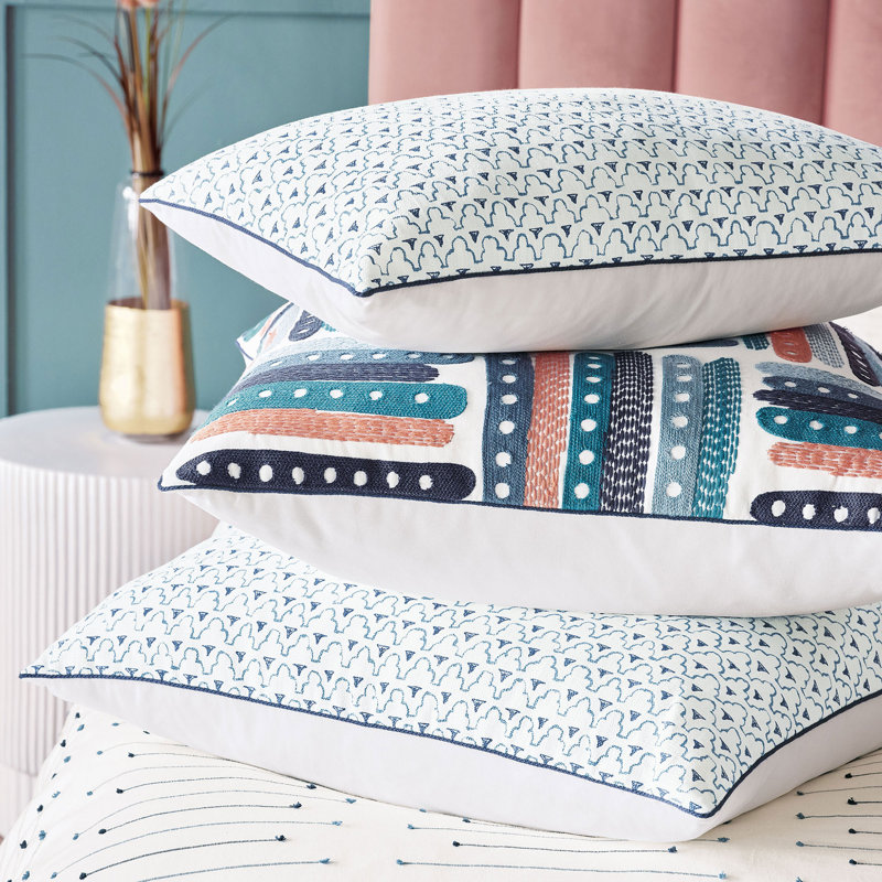Phineas Square Pillow Cover & Insert, 27"H x 27"W