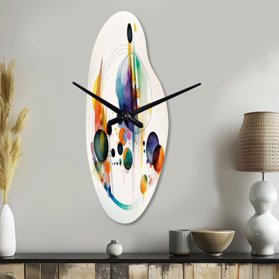 Tatargil, aquarelle multicolore, art géométrique I - horloge murale asymétrique en métal, horloge murale incurvée bleue