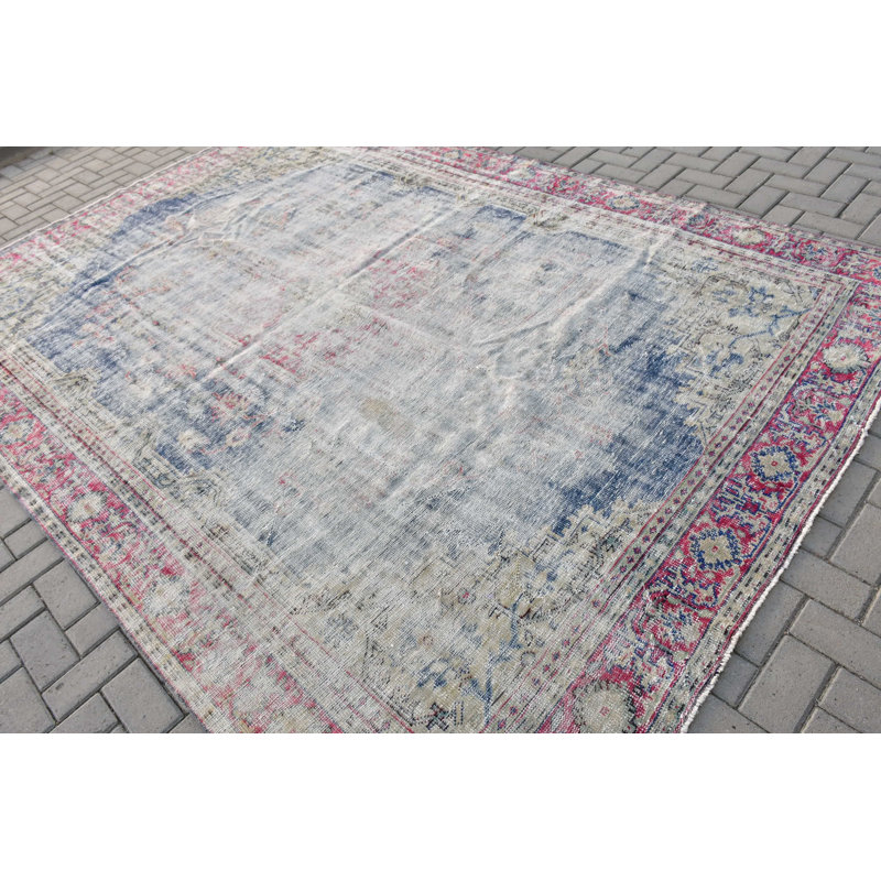 Tapis turc rétro à motif oriental floral bleu et rose parfait pour ajouter un style bohémien à votre décor