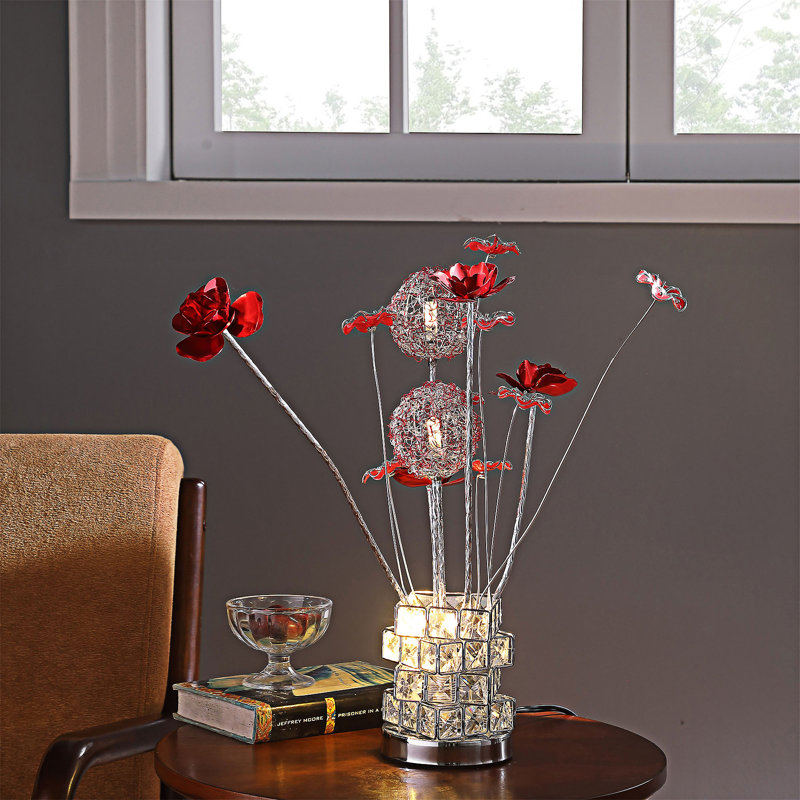 Lampe de table en aluminium et branches en aluminium avec vase en chrome