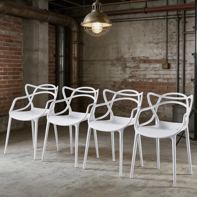 4 chaises de salle à manger en plastique