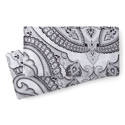 Hesson Paisley Microfiber Pillow Case