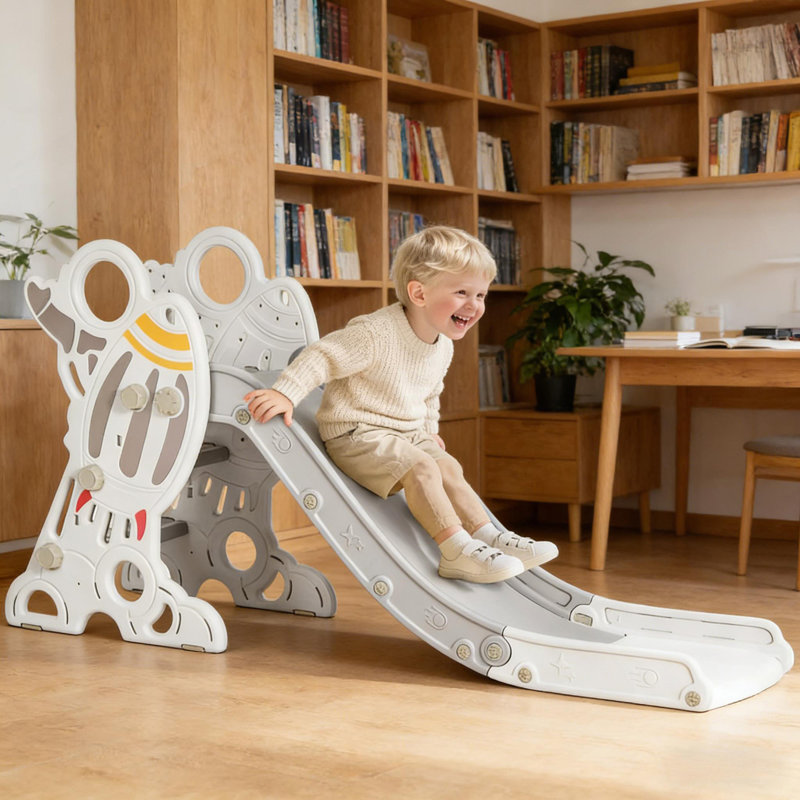 Petite glissade pour tout-petit, glissade intérieure