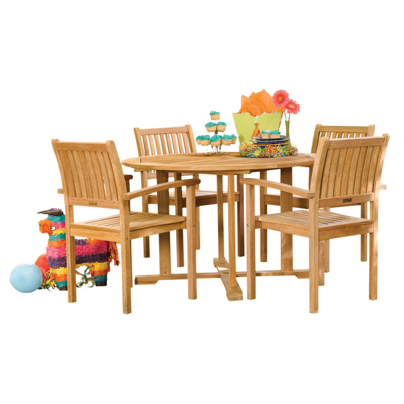 4 - Person Patio Dining Set with Round Table