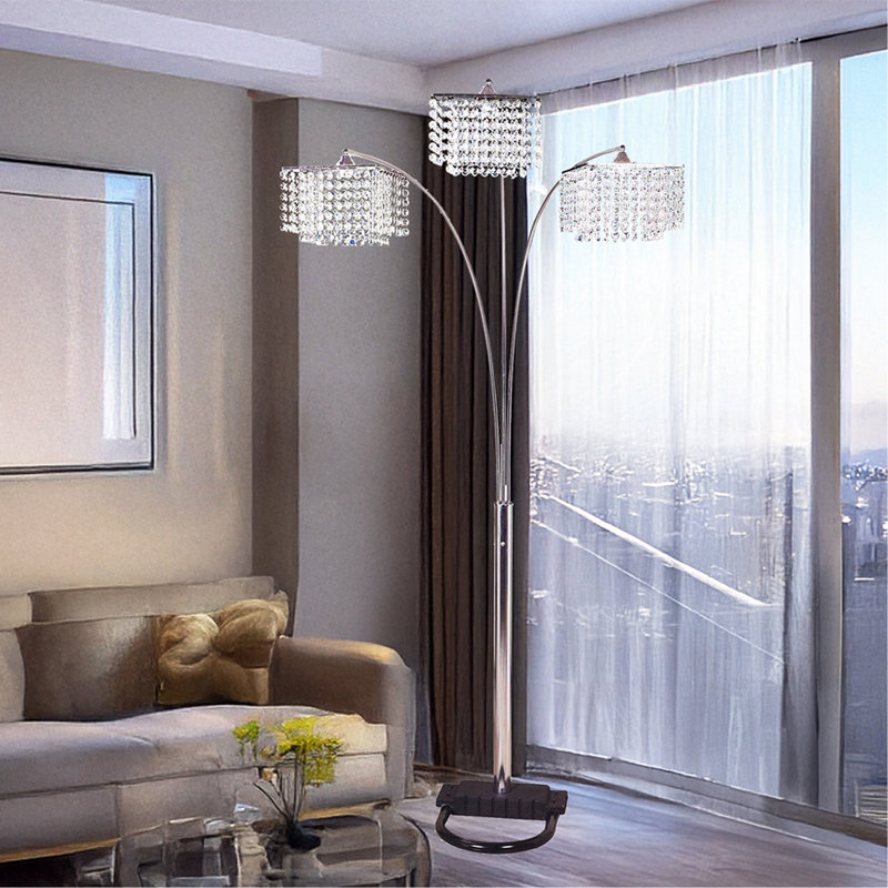 LAMPE DE STYLE 84 CRISTAUX H 84 po INSPIRED INSPIRED (1 pièce / PCN / 2,61 pieds cubes / 34,63 lb / pi³)