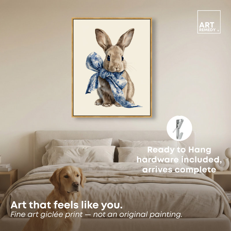 Toile Rabbit I, impression sur toile encadrée par Art Remedy, cadre doré, 30 x 36, 31"H x 37"W, Gold Frame