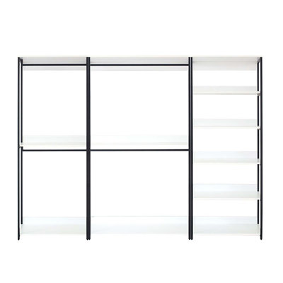 Système de garde-robe autoportante en bois avec structure métallique