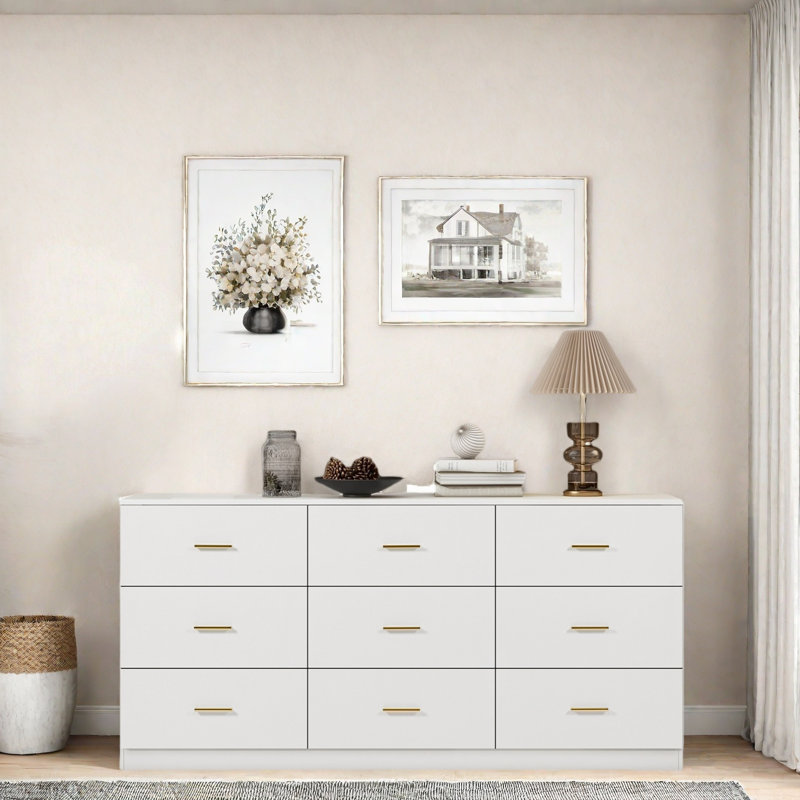 Commode moderne avec 9 tiroirs et poignées dorées