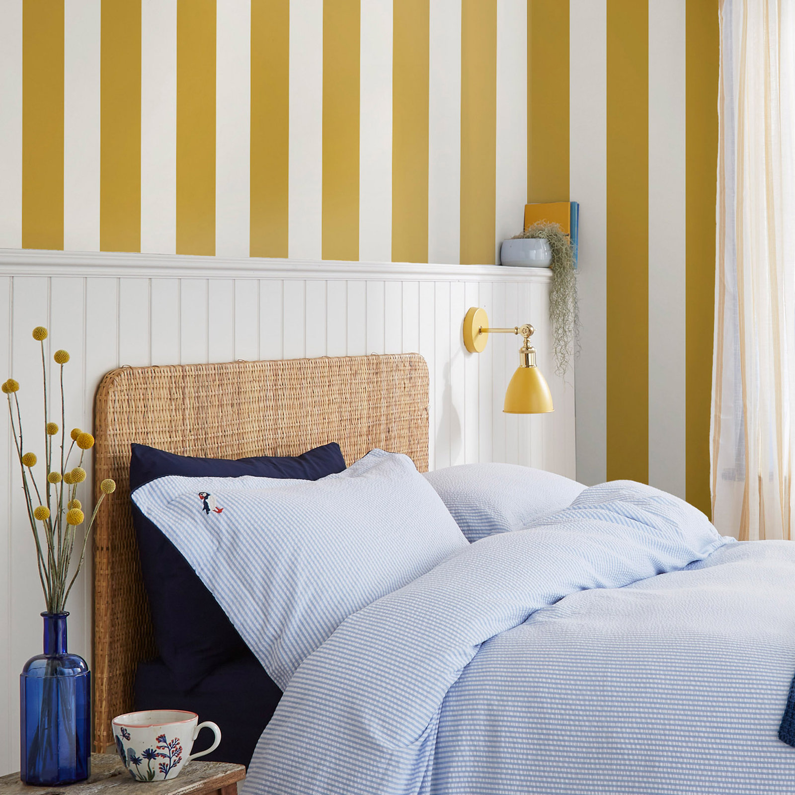 Stripe Self-Adhesive Wallpaper Double Roll, Antique Gold