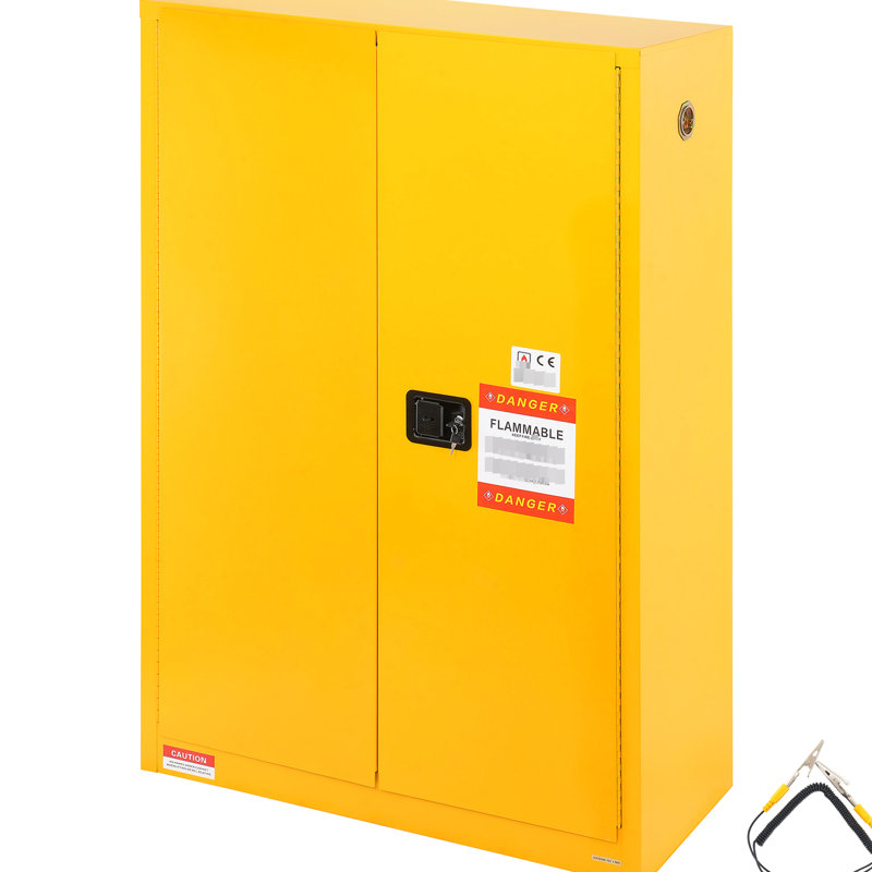 Armoire de rangement en acier inflammable 45 gal, 42,9 x 18,1 65,2 po, preuve, jaune, utilisation industrielle, 2 tablettes réglables, portes manuelles, ventilée, sécurisée avec système de rangement, de mise à la terre et 3 systèmes de verrouillage