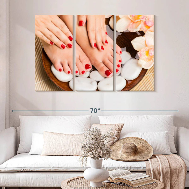 Shuttleworth Spa Red Nails, 32" H x 50" W