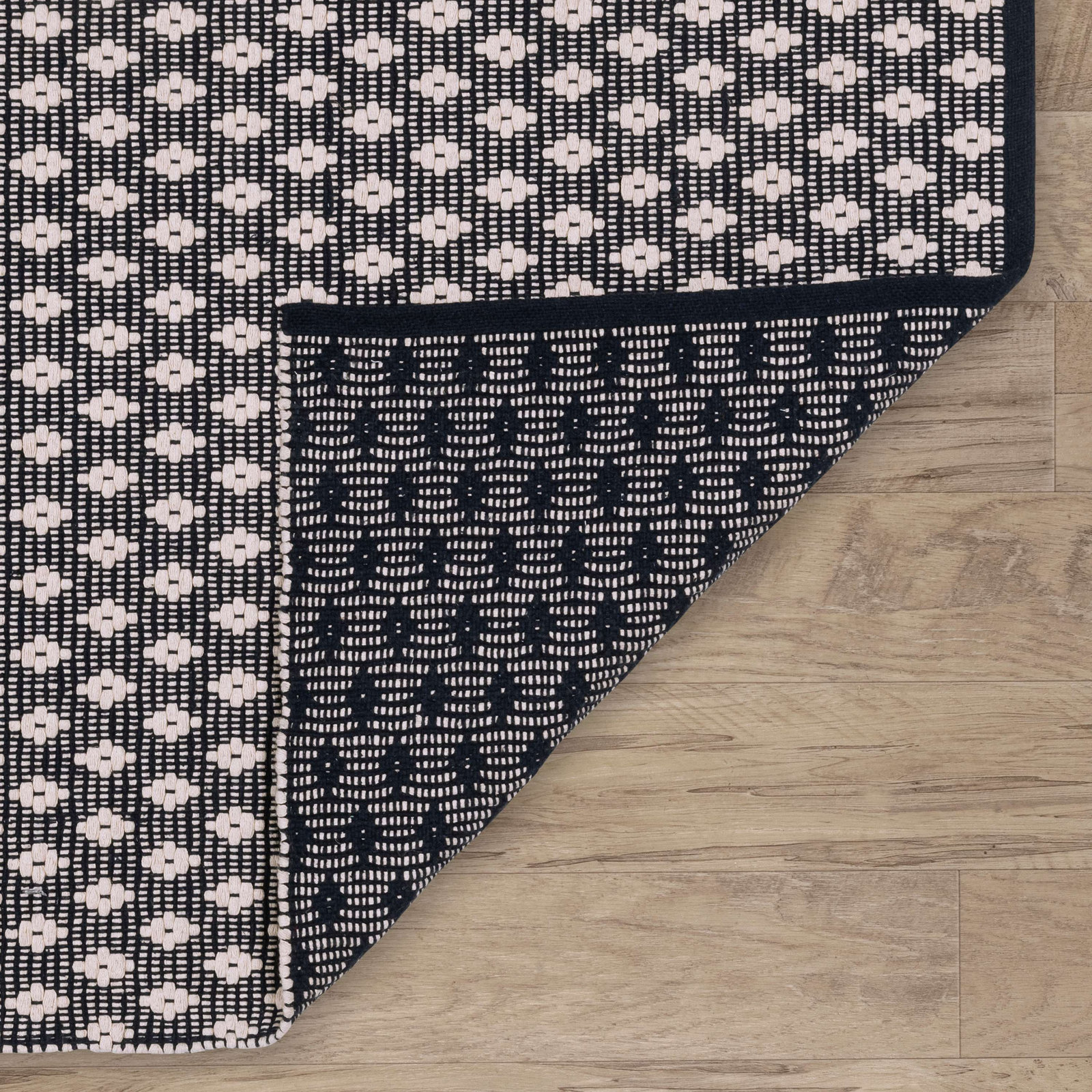 Dainty Diamond Navy/Ivory Handwoven Cotton Rug, Runner 2'6" x 8'