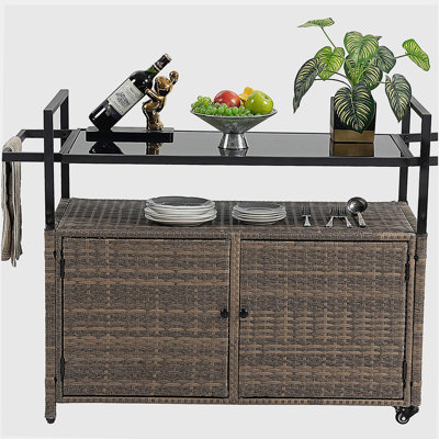Outdoor wicker bar cart, wheel-mounted terrace wine service cart, rolling wicker drink bar table with glass canopy, for porches, backyards, gardens, poolside parties, light brown
