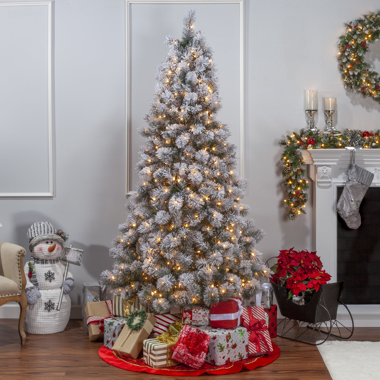 Lighted Artificial Pine Christmas Tree, 7.5'