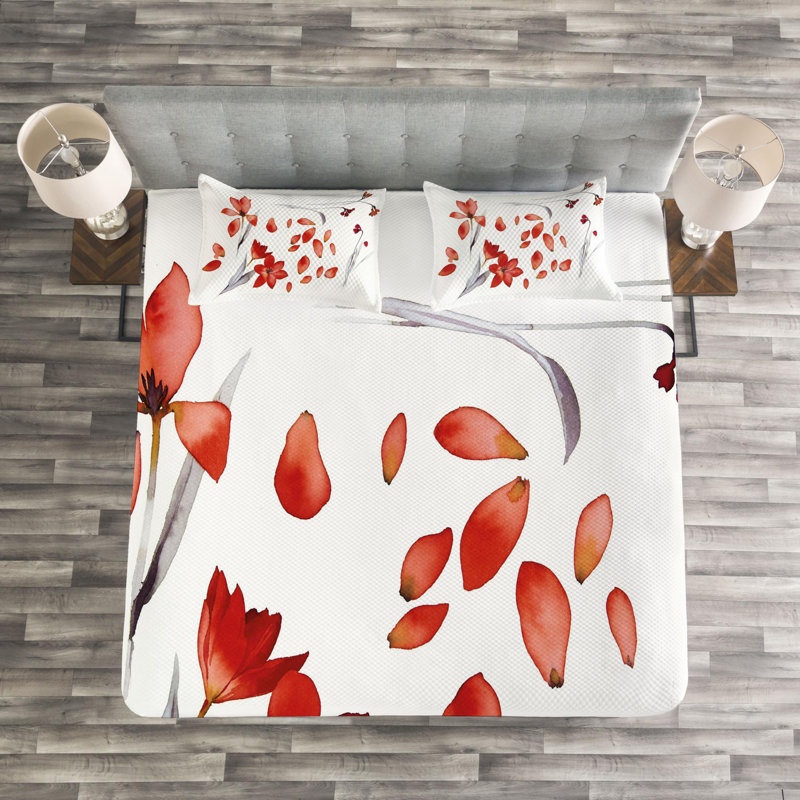 Traditional Polyester Floral Coverlet, Queen Coverlet + 2 Shams