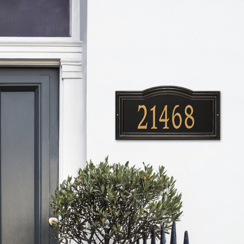 Signature Series 1-Line Wall Address Plaque, Black, Gold, Yes