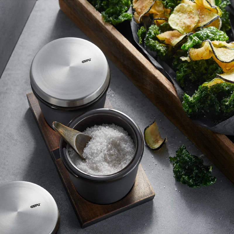 Brand No Power Source Required / Manual Salt And Pepper Shaker Set