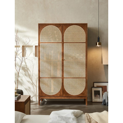 Garde-robe simple en rotin